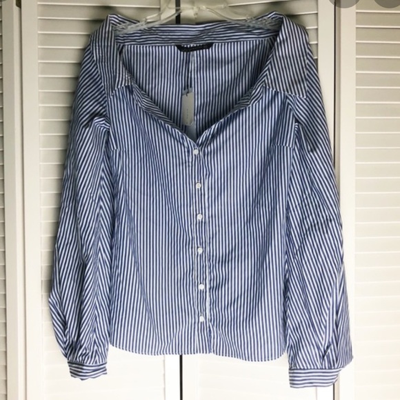 Blue top - Picture 2 of 3